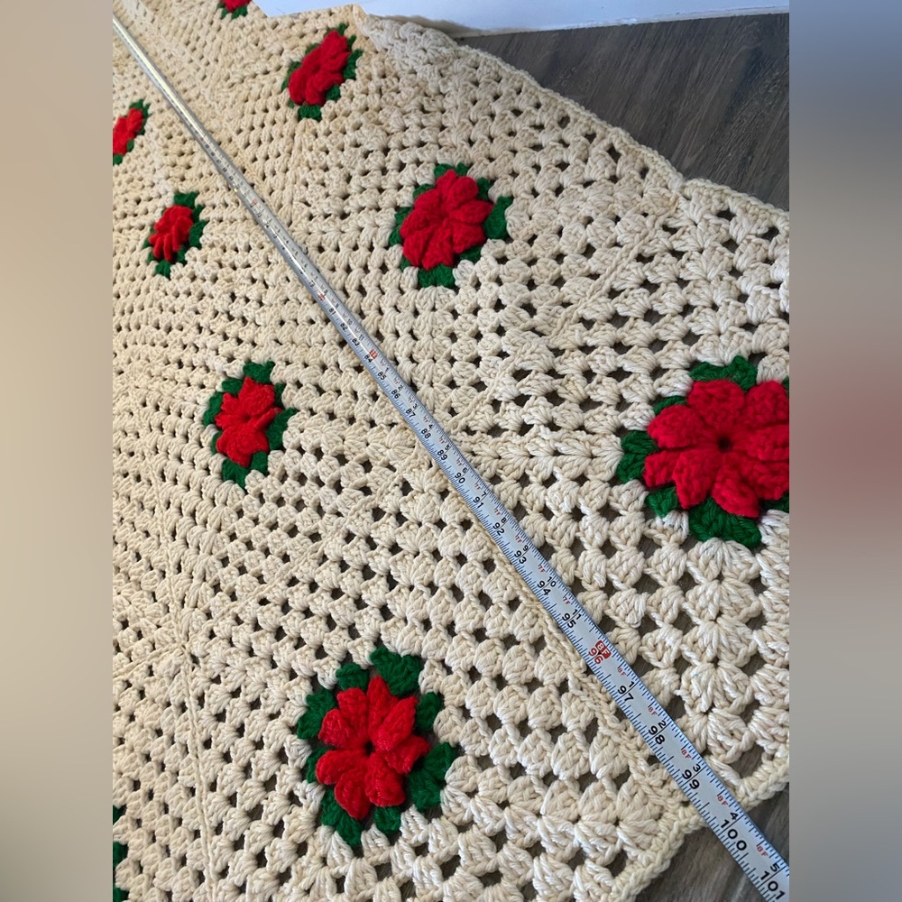 Christmas Poinsettia Crochet Granny Square Afghan Blanket Red, Green, Ivory King - Picture 13 of 14